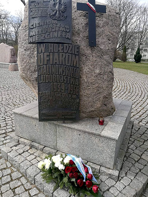 Pomnik ofiar Zbrodni Katyńskiej w Toruniu