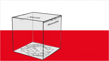 Przezroczysta urna wyborcza na biało-czerwonym tle.