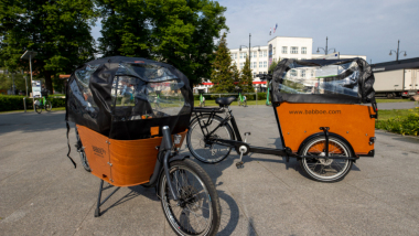 W ramach systemu w Toruniu wprowadzono pięć rowerów typu cargo – dwa trójkołowe i trzy dwukołowe.