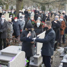 Na zdjęciu: uczestnicy uroczystości pogrzebowych