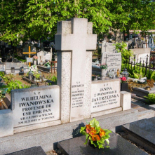grób prof. Iwanowskiej na cmentarzu św. Jerzego